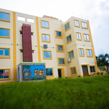 Unique Shantiniketan Hotel Sri Niketan Kültér fotó