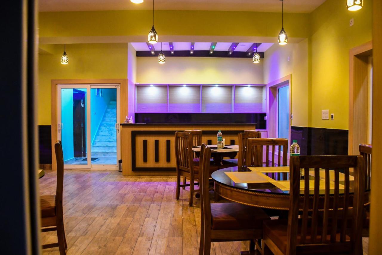 Unique Shantiniketan Hotel Sri Niketan Kültér fotó