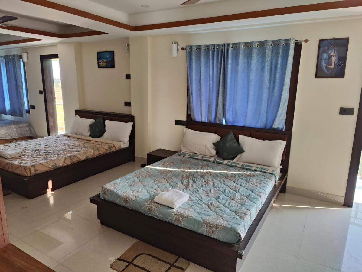 Unique Shantiniketan Hotel Sri Niketan Kültér fotó