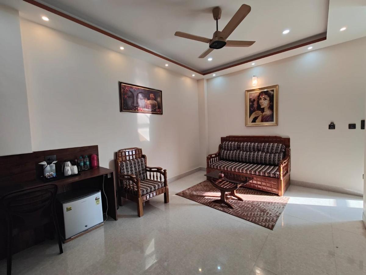 Unique Shantiniketan Hotel Sri Niketan Kültér fotó
